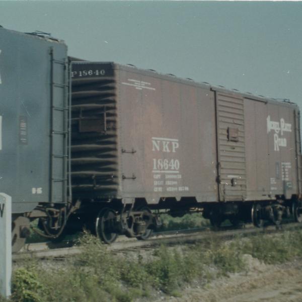 16番(HO) JR EF81形 電気機関車 (81号機・復活お召塗装) (鉄道