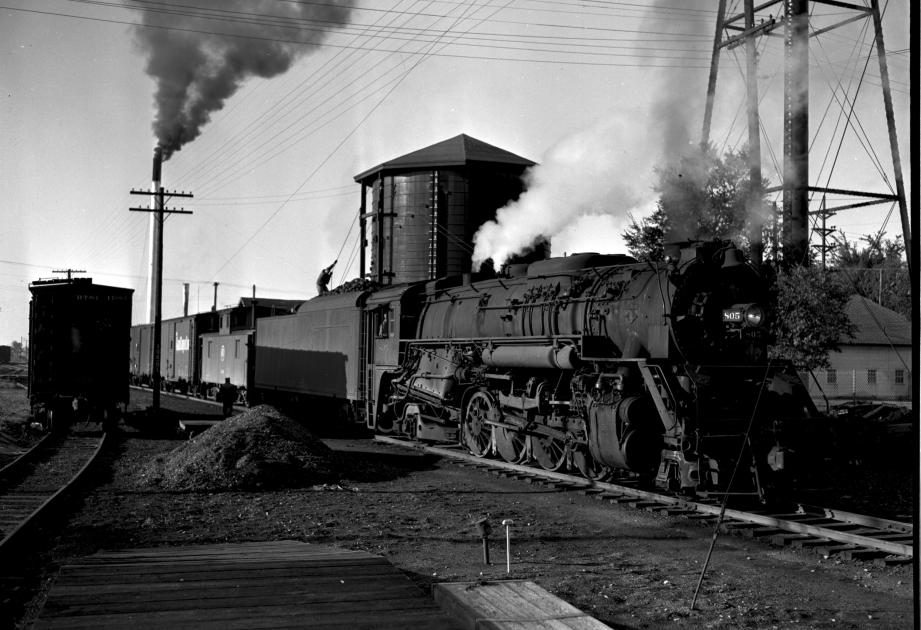DT&I 282 805 Leipsic OH Taking water The Nickel Plate Archive