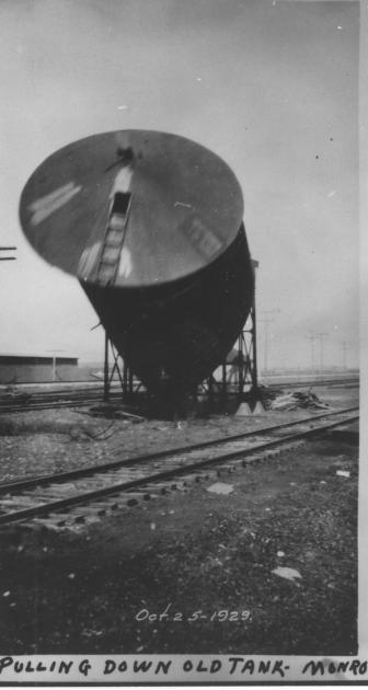 D&TSL Water Tank Monroe MI 10-25 1929 | The Nickel Plate Archive