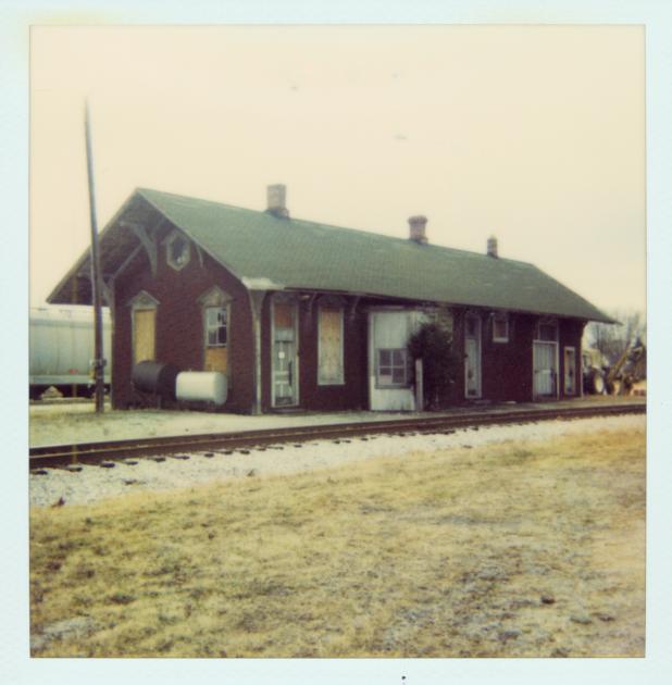 LE&W Depot Fort Recovery OH trackside view The Nickel Plate Archive