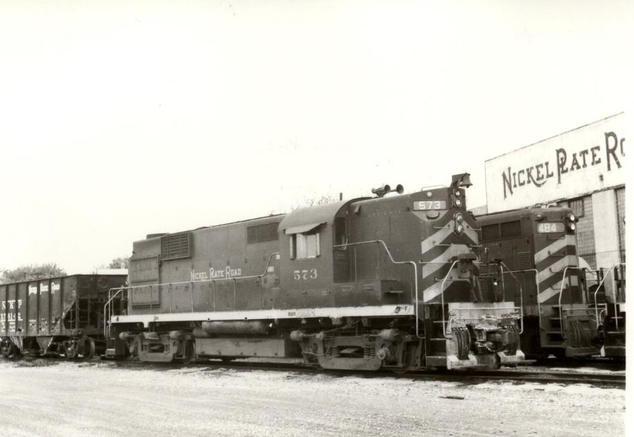 NKP #573 Bellevue OH 5-10-64 | The Nickel Plate Archive
