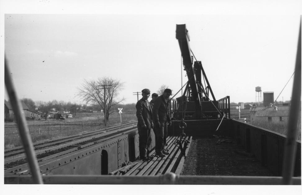 NKP Crane Rail Unloader View #2 | The Nickel Plate Archive