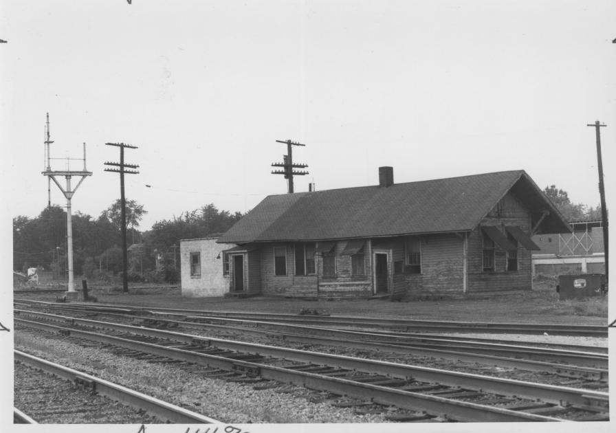 NKP Office West Wayne Yard Office 8-25-1974 | The Nickel Plate Archive