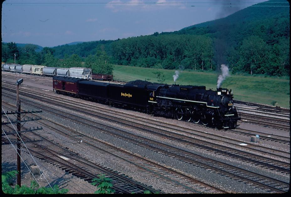 NKP S2 765 Gang Mills NY 6885 M.Grinter The Nickel Plate Archive