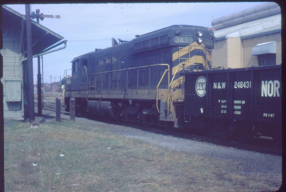 NKP SD9 343 Coshocton OH 6-13-1967 | The Nickel Plate Archive