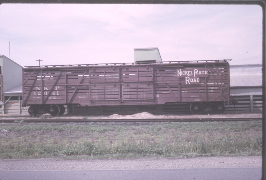 NKP Stock Car 42041 Unknown Location & Date | The Nickel Plate Archive