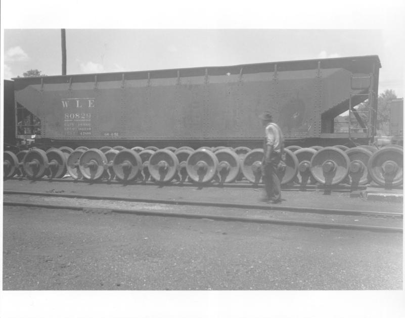 W&LE Hopper Car 80829 still W&LE The Nickel Plate Archive