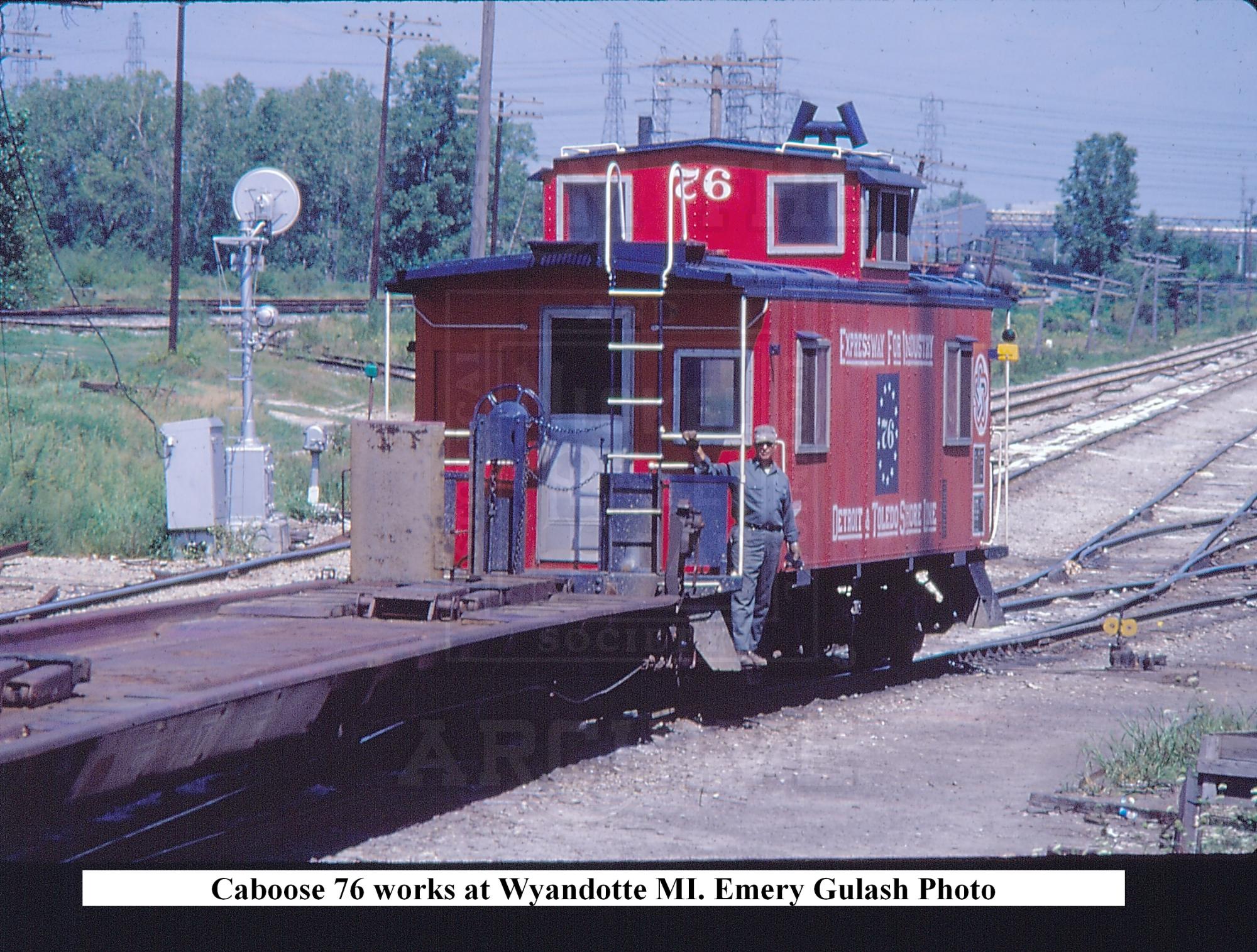 D TSL Caboose 76 Wyandotte MI 8 1977 The Nickel Plate Archive   Dtsl Caboose 76 Wyandotte Mi 8 1977 Chg Col 