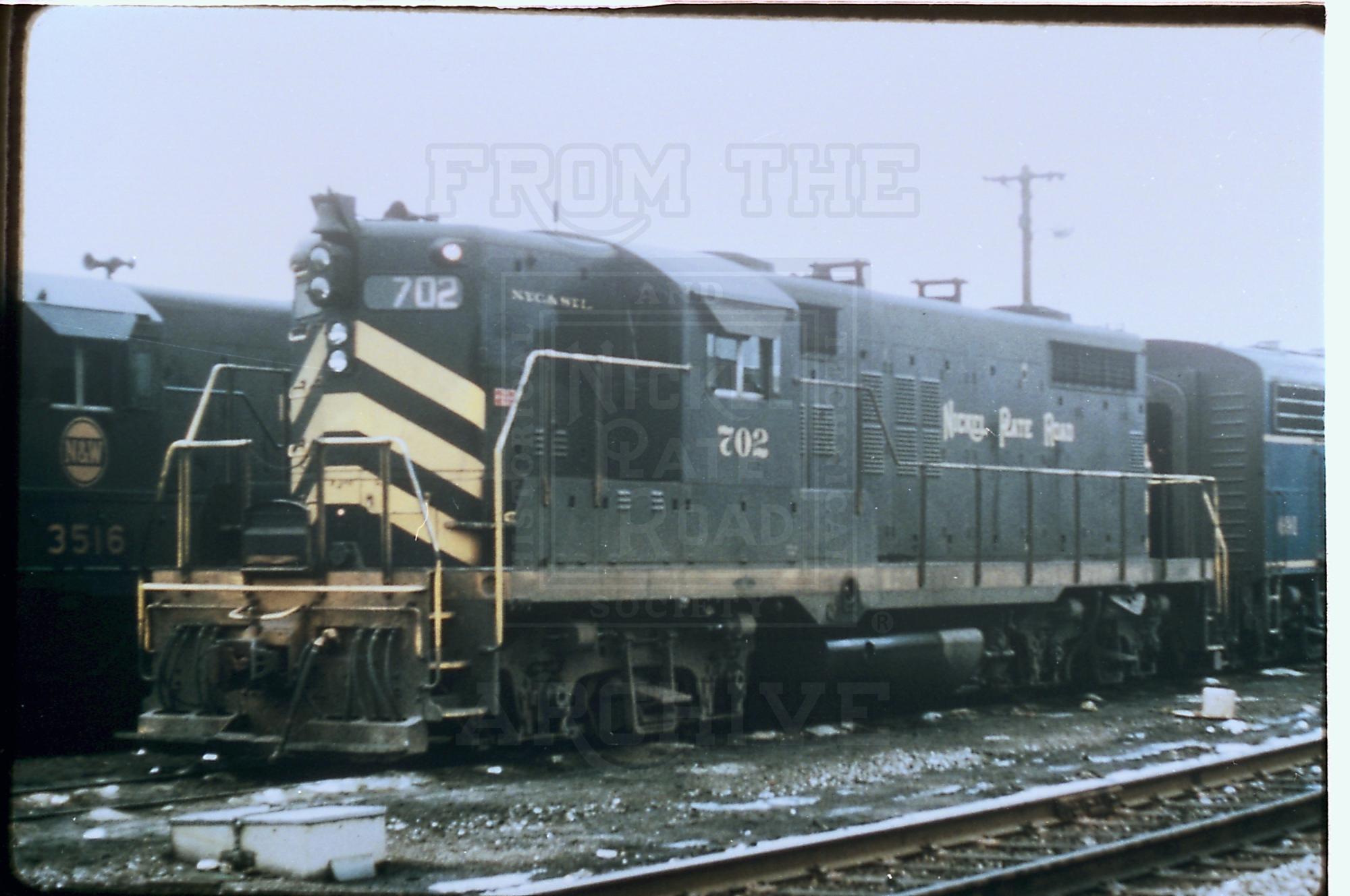 NKP GP18 702 New Haven IN 7-68 | The Nickel Plate Archive