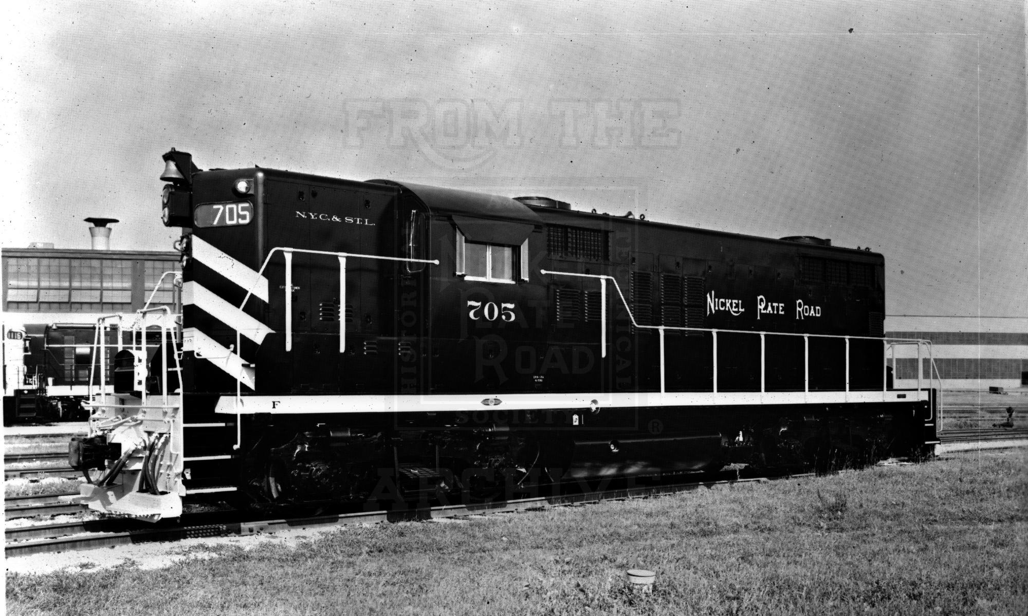 NKP GP18 705 Builders Photo Halftone | The Nickel Plate Archive