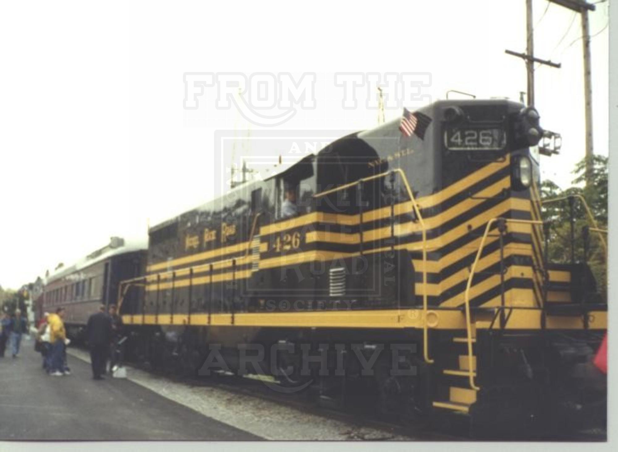 NKP GP7 426 Noblesville IN 10-14-01c DD | The Nickel Plate Archive