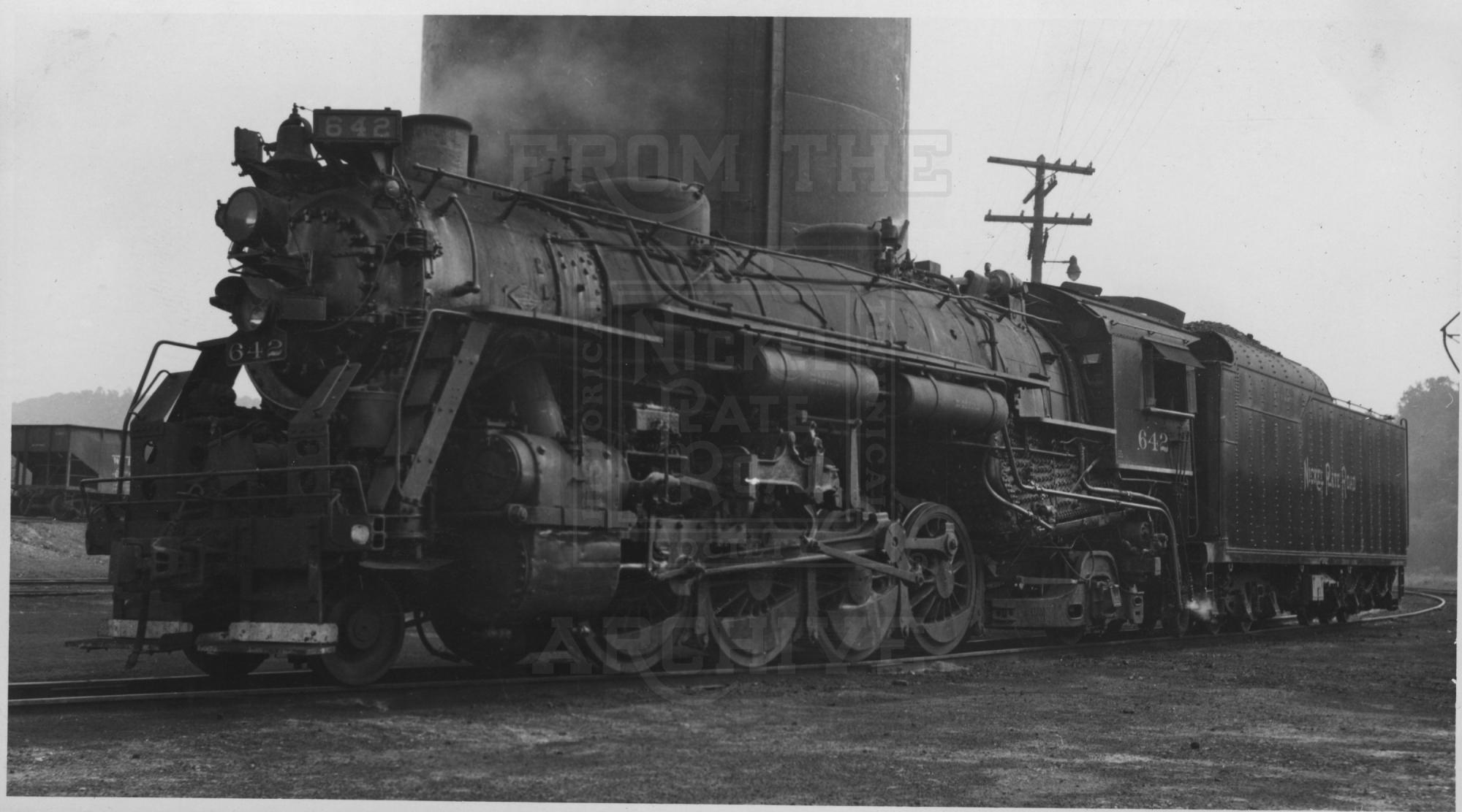 NKP H-6e 642 Brewster OH 1950's | The Nickel Plate Archive