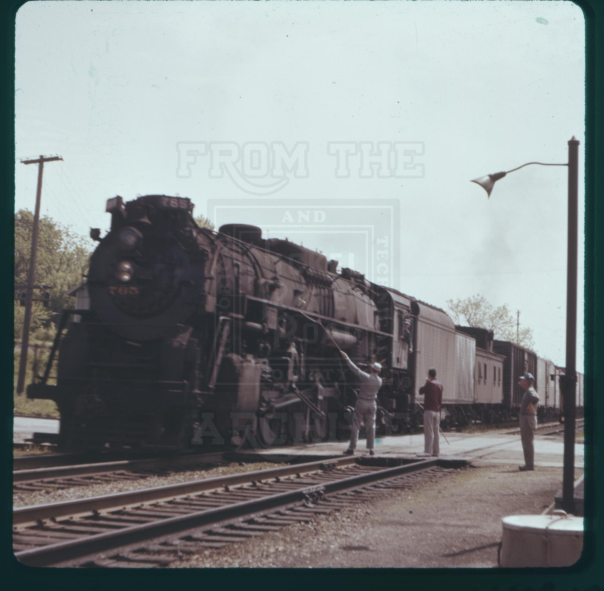国際写真情報　昭和　1958年　レトロ品 2-8-4 Berkshire #765 in Ft. Wayne IN in the 1950s | The Nickel